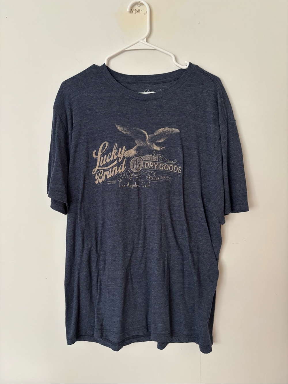 lucky brand dry goods navy blue & cream eagle short sleeve tee shirt top 🦅